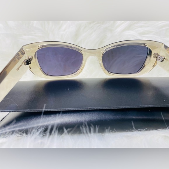 Yves Saint Laurent Women's Sunglasses Authentic - Picture 10 of 17